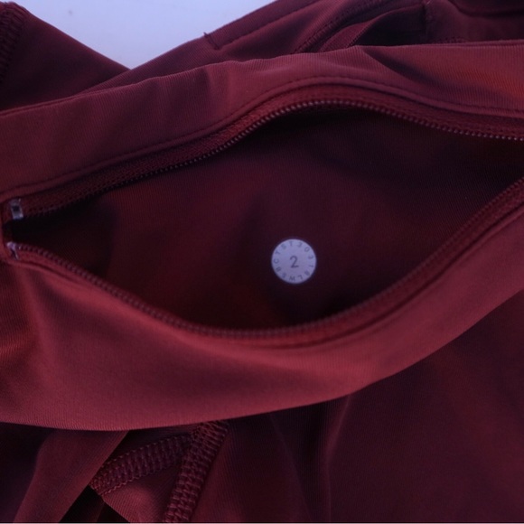 Lululemon Mesh Leggings Burgundy Size 2 Inseam 28” - Picture 4 of 5